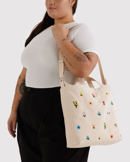 Baggu Everyday - Horizontal Zip Duck Bag Embroidered Ditsy Floral