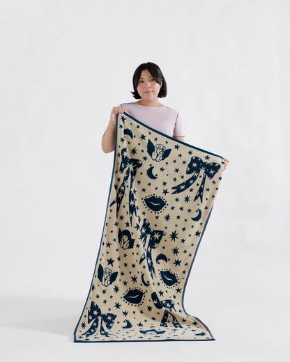 Baggu Discount - Bath Towel Cherub Bows