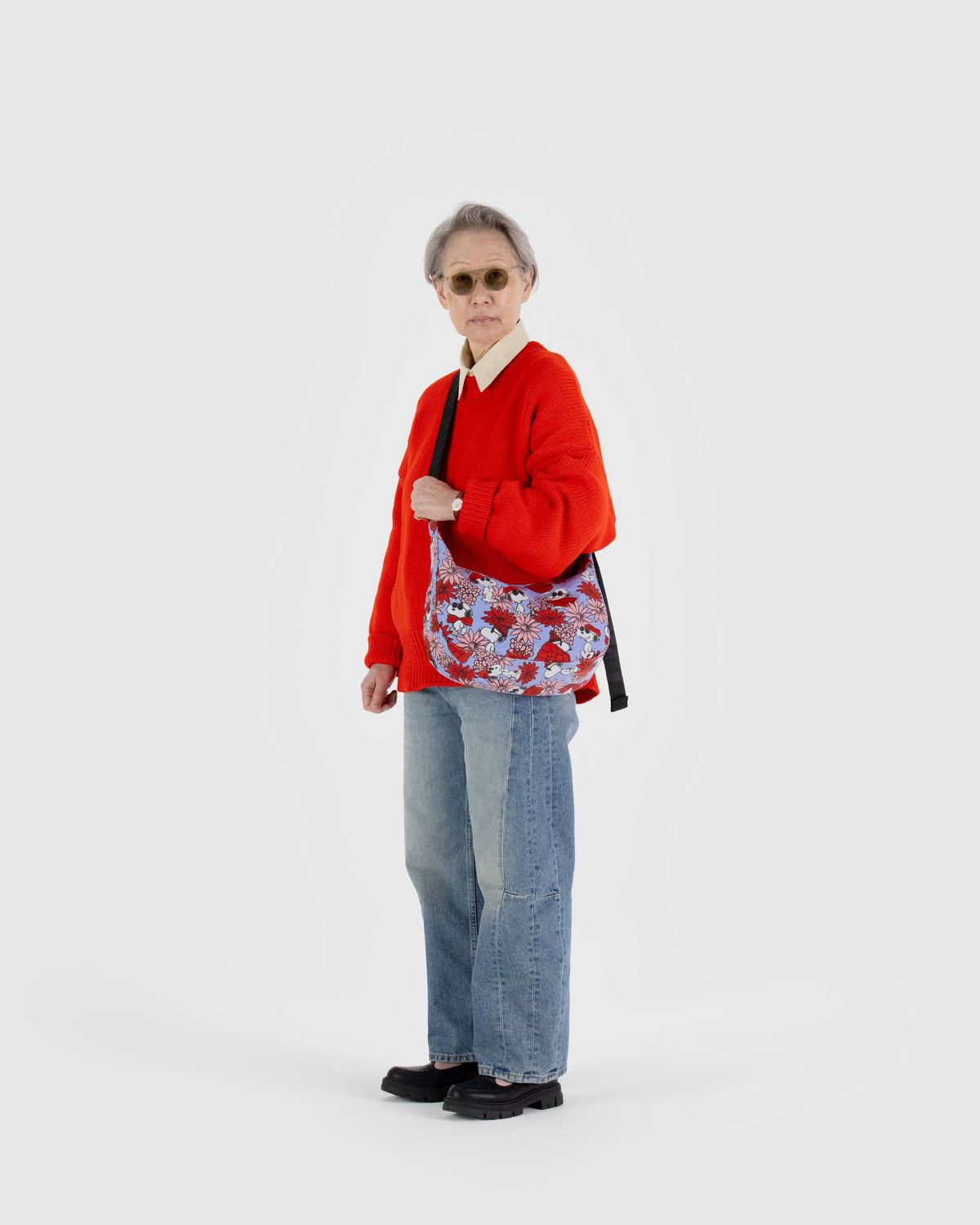 Baggu Classic - Medium Nylon Crescent Bag Floral Snoopy