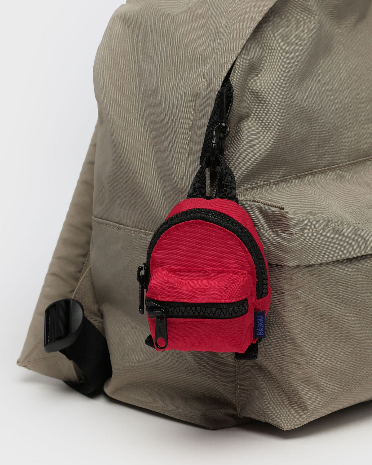Baggu Latest - Backpack Charm Candy Apple