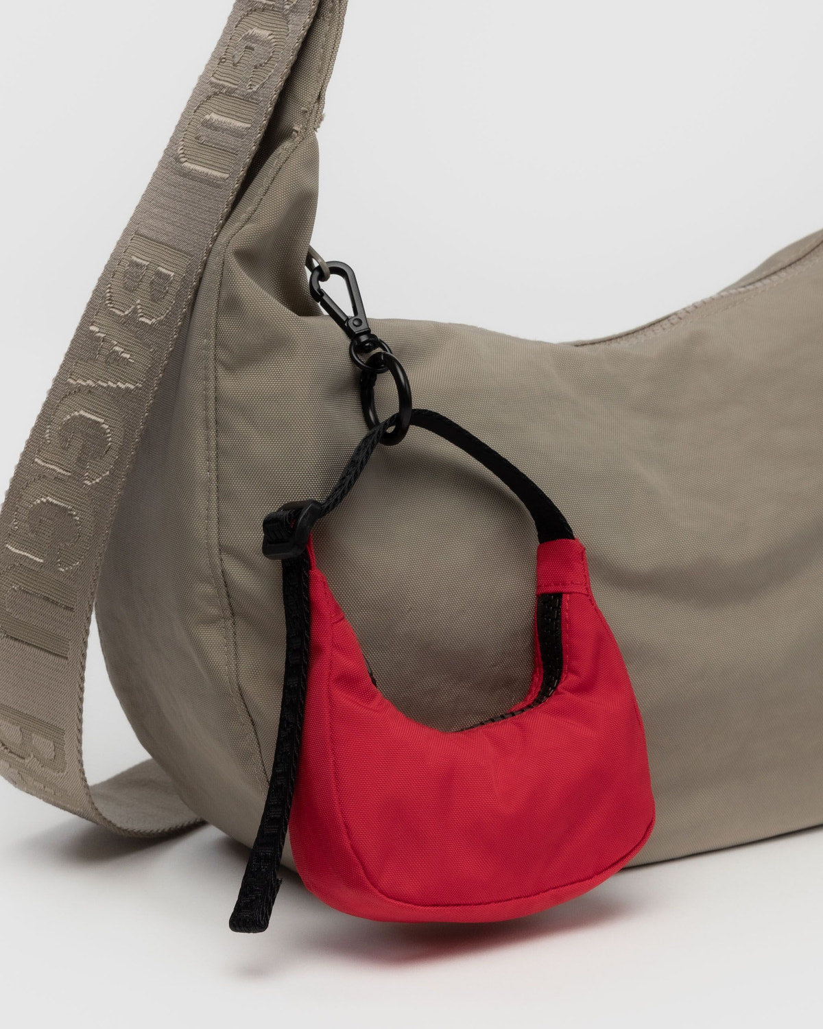 Baggu Smart Buy - Crescent Bag Charm Candy Apple