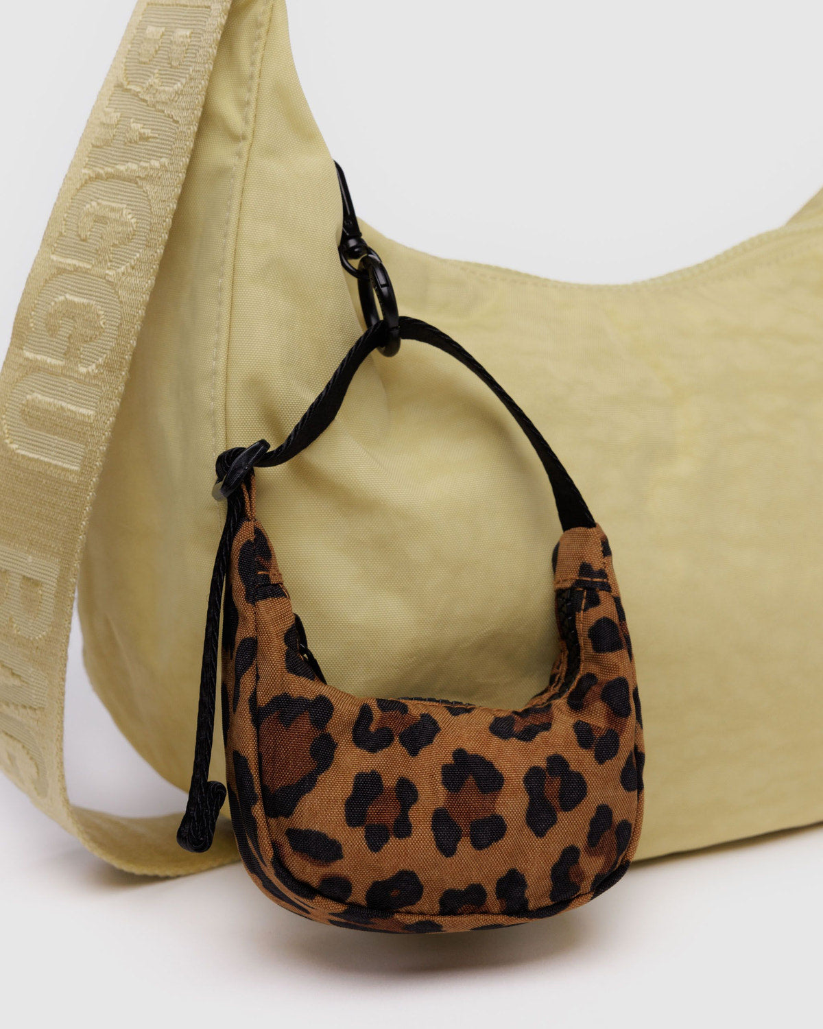 Baggu Recommended - Crescent Bag Charm Leopard