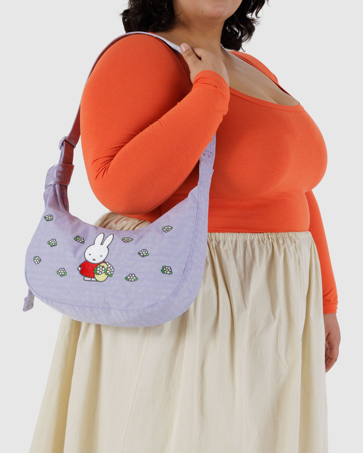 Baggu Top Pick - Medium Nylon Crescent Bag Embroidered Miffy