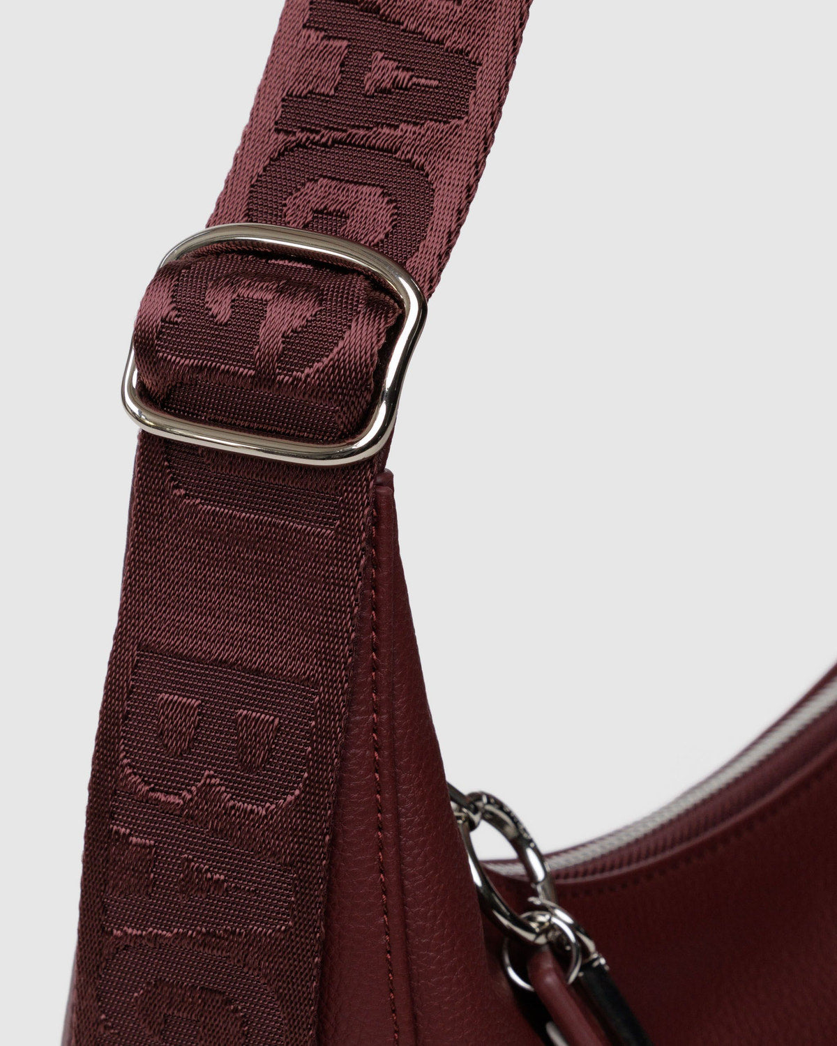Baggu Special Offer - Medium Recycled Leather Crescent Bag Mahogany