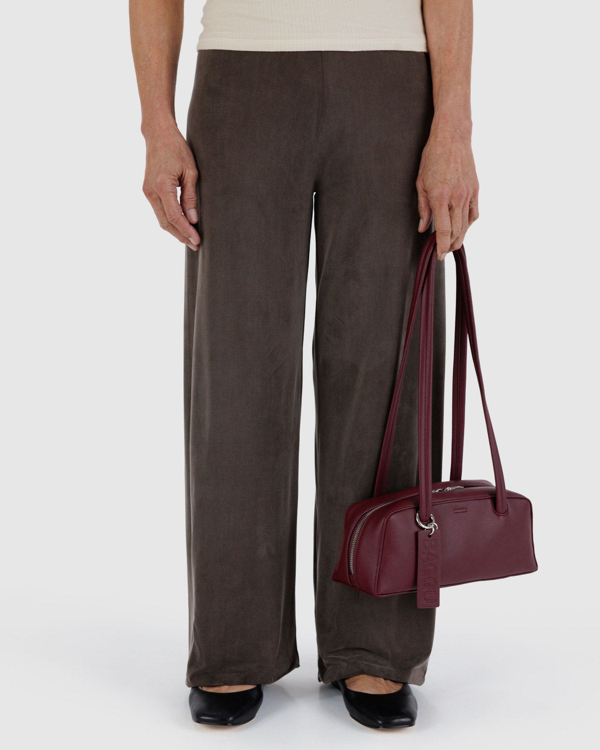 Baggu Signature - Small Recycled Leather Bowler Bag Mahogany