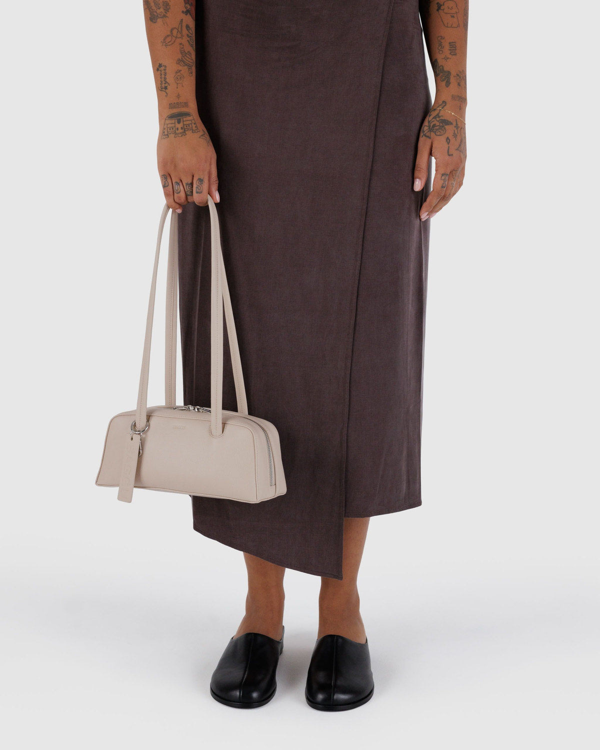 Baggu Trusted - Small Recycled Leather Bowler Bag Stone