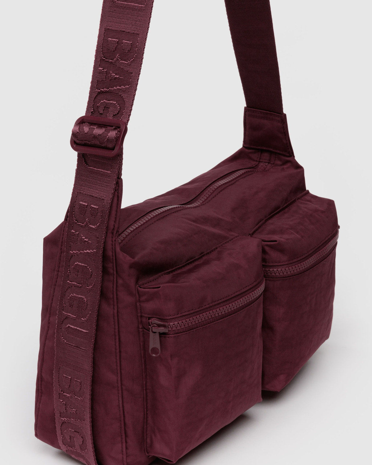 Baggu Essential - Medium Cargo Crossbody Mahogany