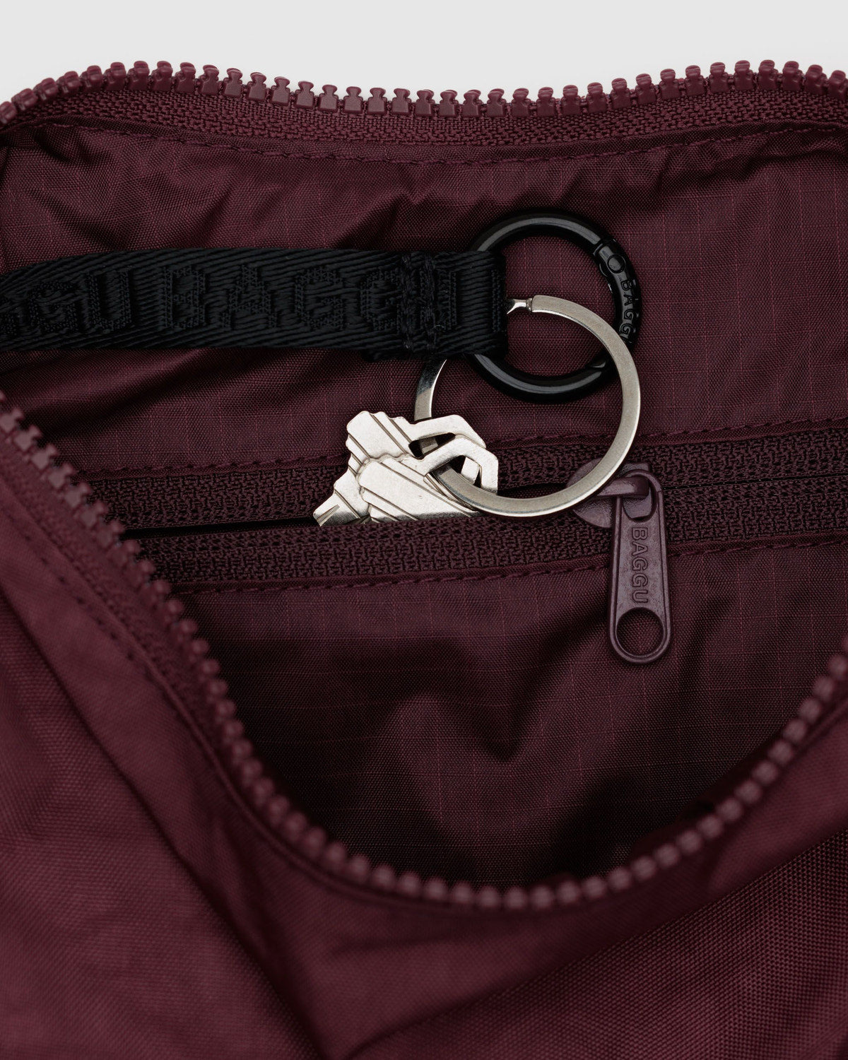 Baggu Customer Favorite - Small Nylon Crescent Bag Mahogany