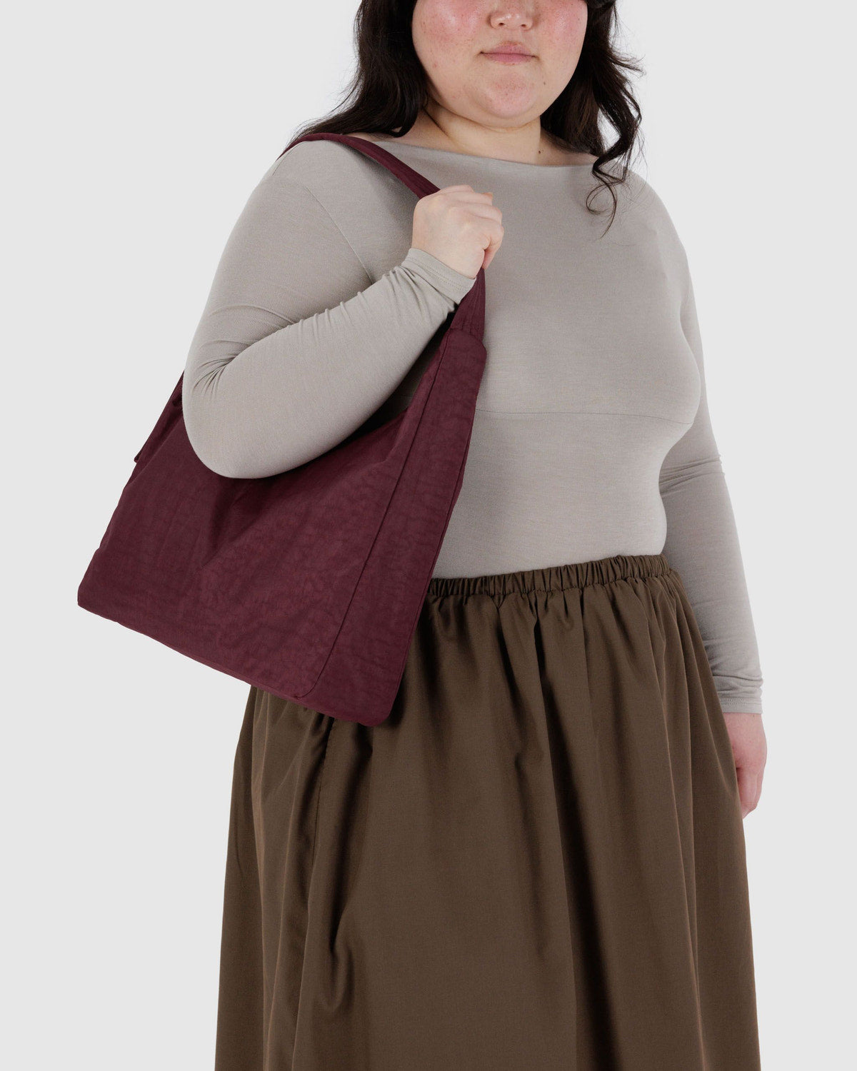 Baggu Recommended - Nylon Shoulder Bag Mahogany