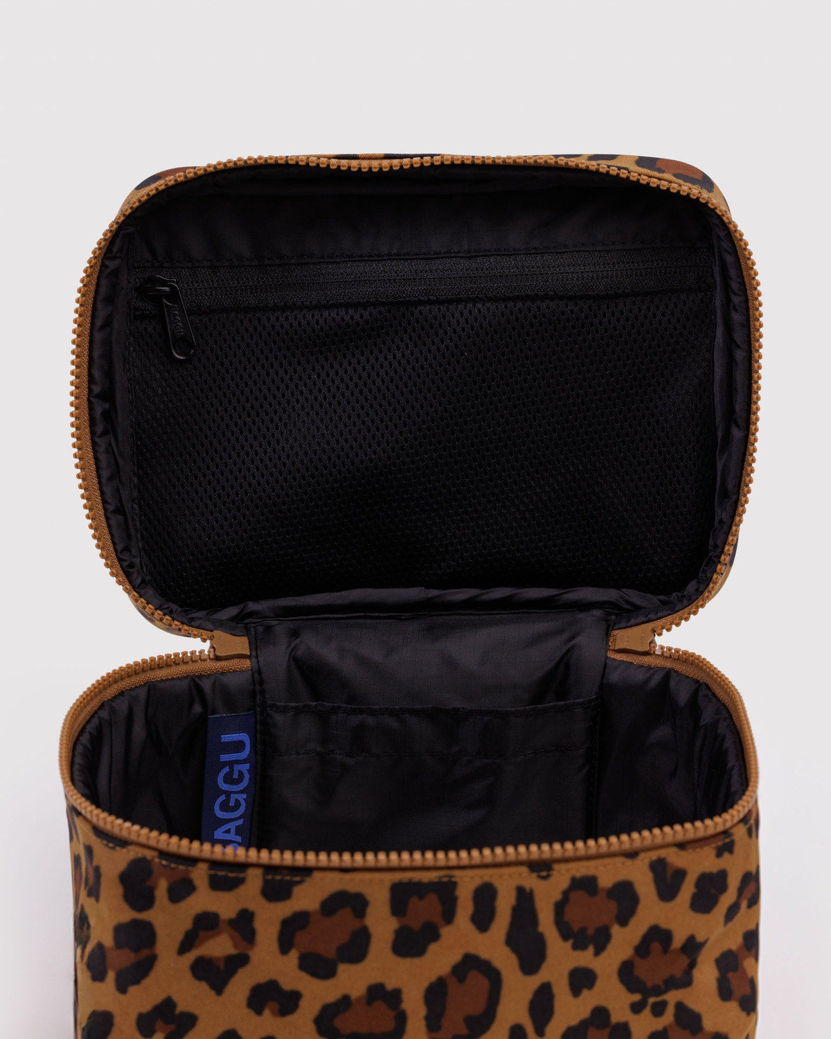 Baggu Deals - Large Cosmetic Case Leopard
