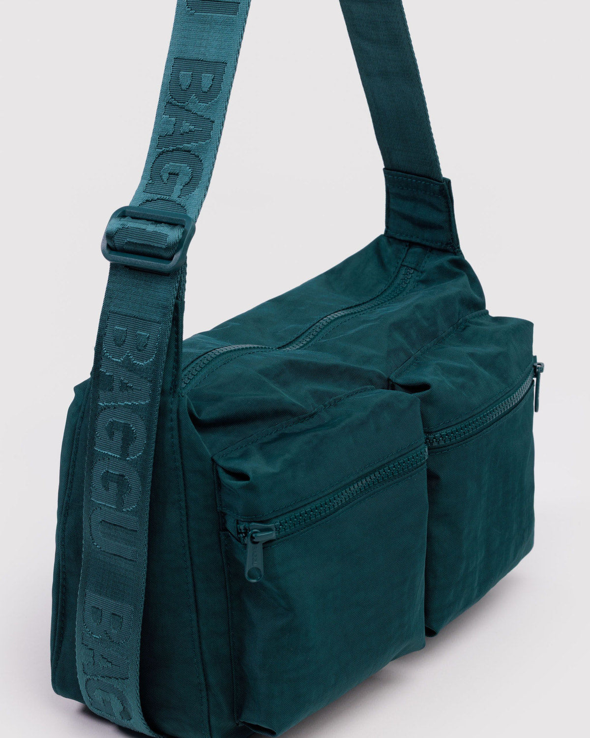 Baggu Recommended - Medium Cargo Crossbody Deep Sea