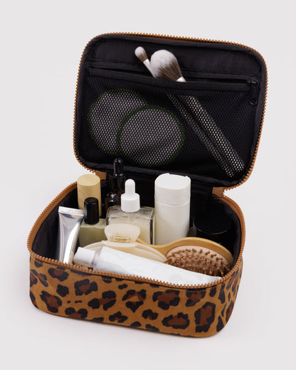 Baggu Featured - Small Cosmetic Case Leopard