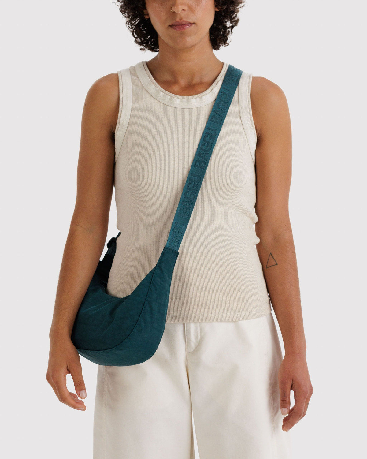Baggu Essential - Small Nylon Crescent Bag Deep Sea