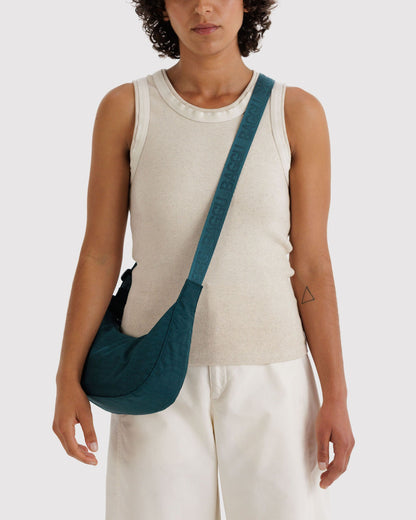 Baggu Essential - Small Nylon Crescent Bag Deep Sea