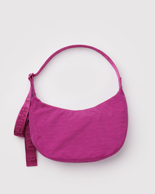 Baggu Signature - Medium Nylon Crescent Bag Deep Fuchsia