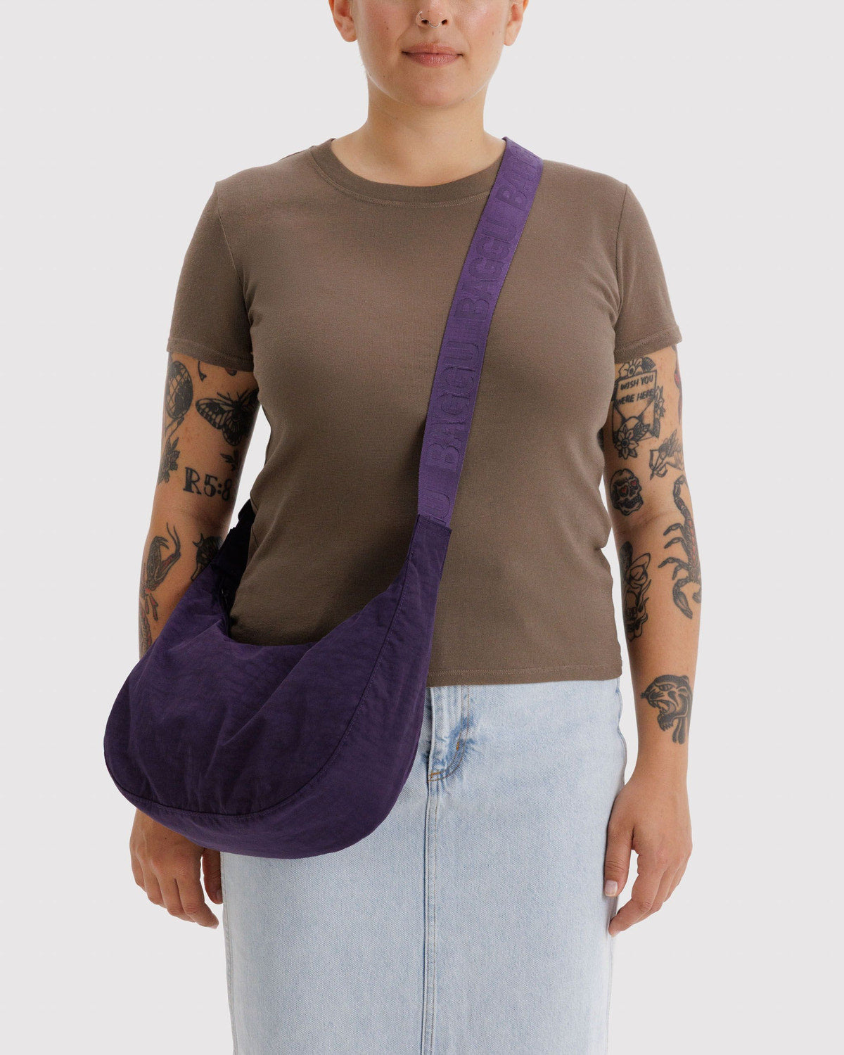 Baggu Classic - Medium Nylon Crescent Bag Fig