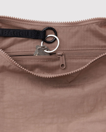 Baggu Everyday - Medium Nylon Crescent Bag Toasted Almond