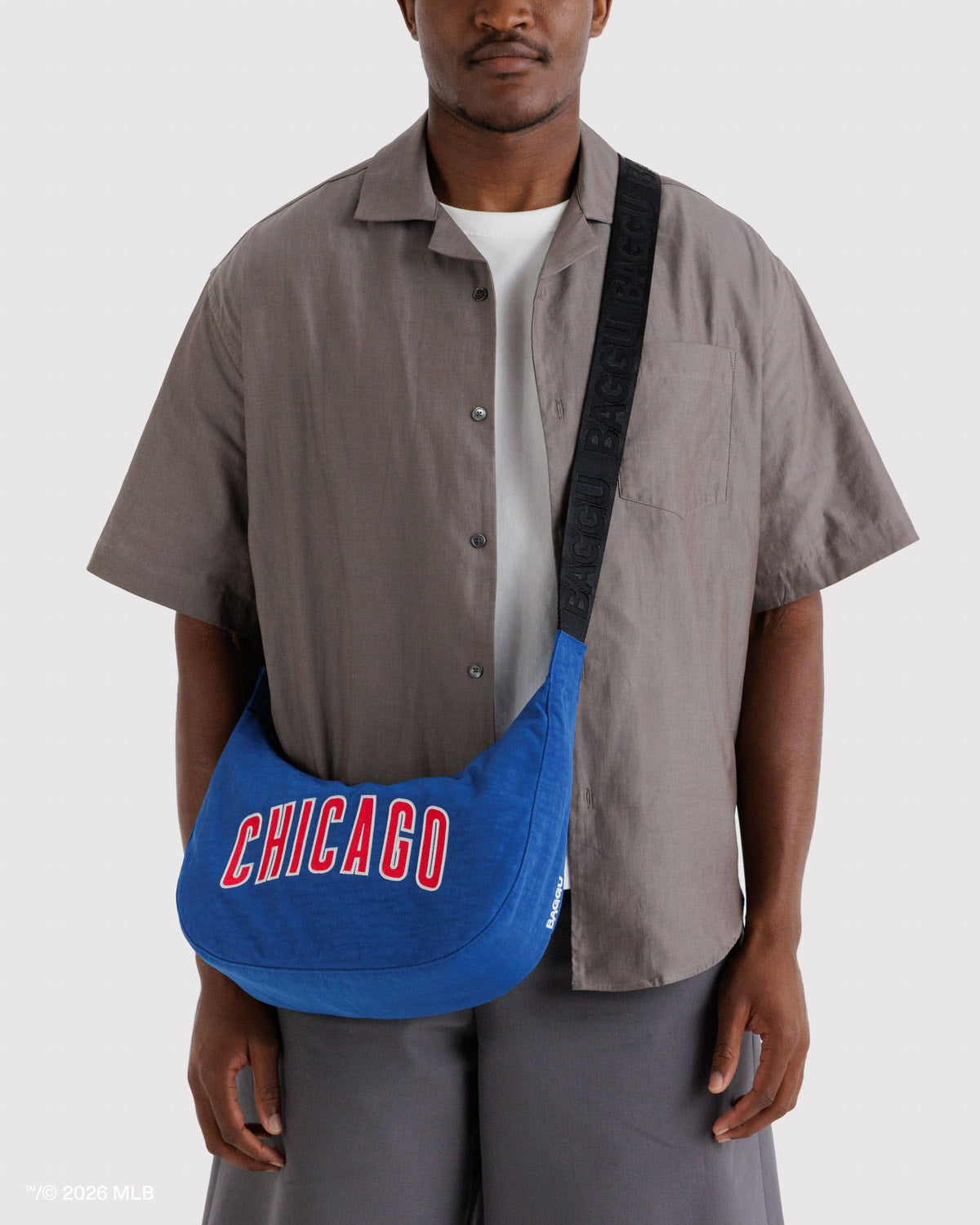 Baggu Essential - Medium Nylon Crescent Bag Chicago Cubs™
